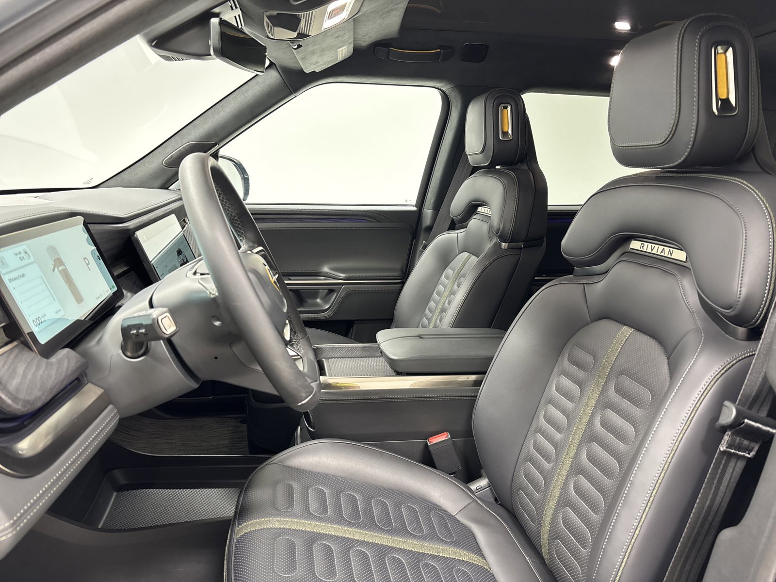 Used 2024 Rivian R1T Adventure AWD/4WD image 20