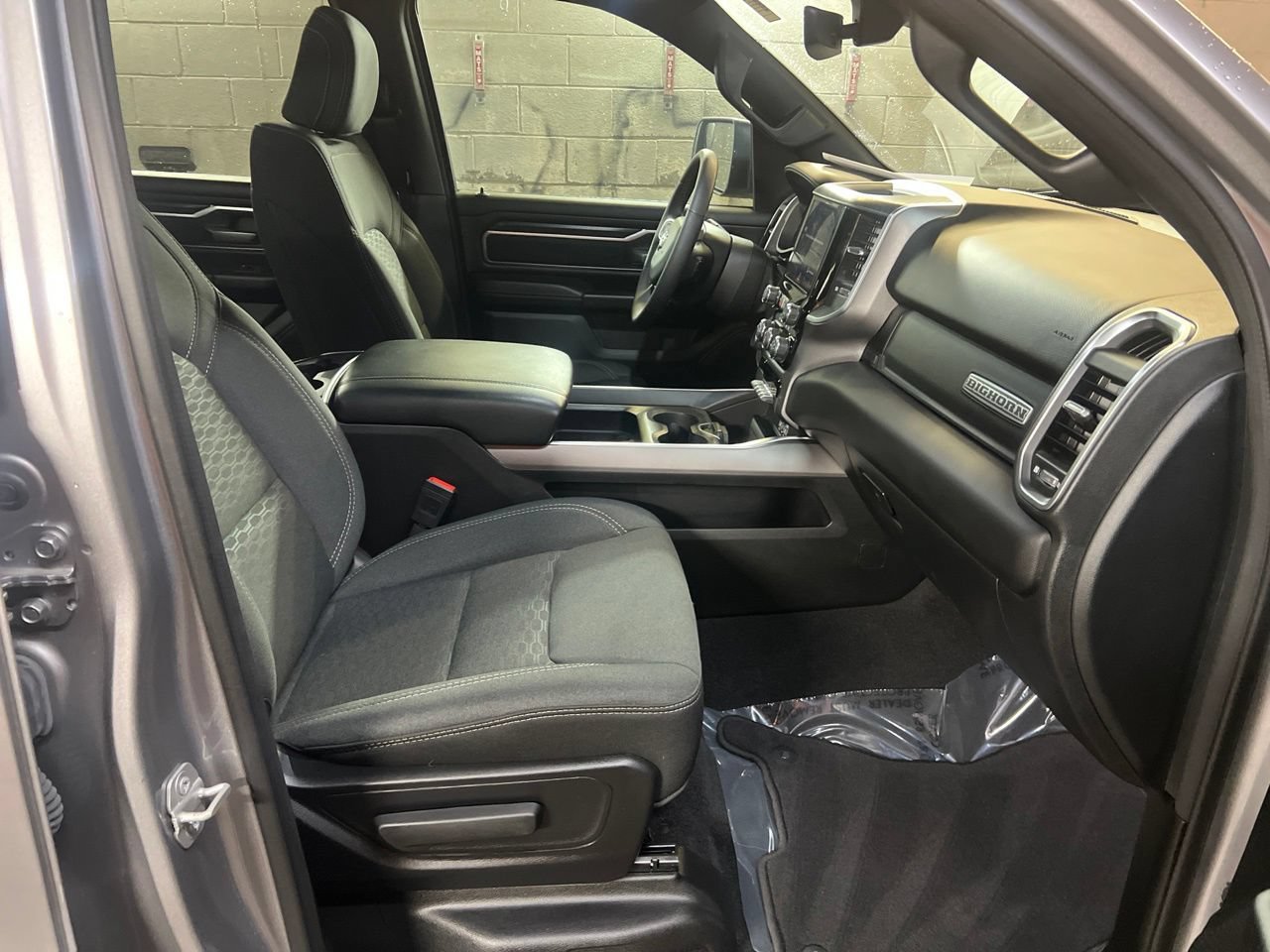 Used 2025 RAM 1500 Big Horn AWD/4WD image 17