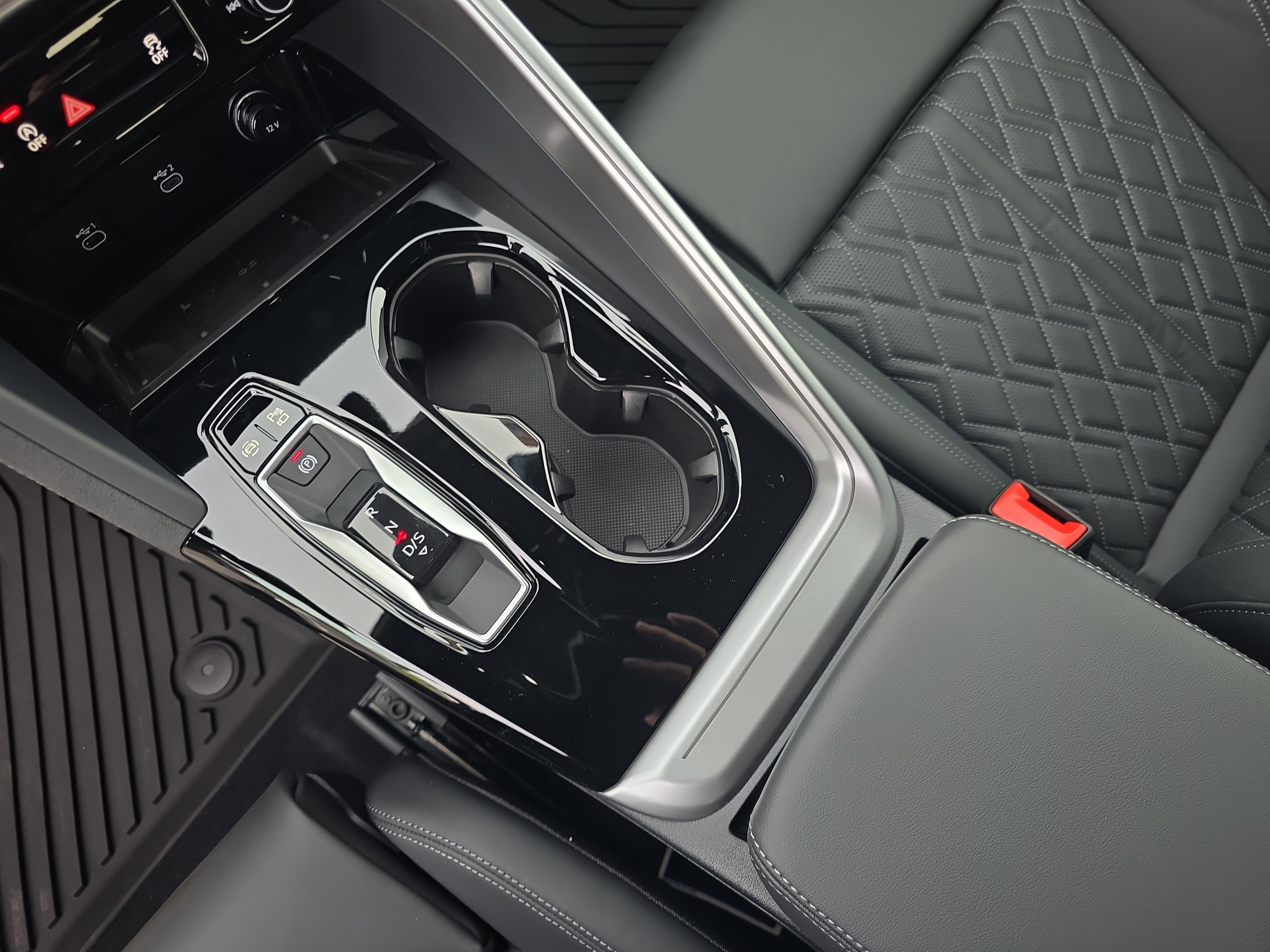 New 2026 Audi SQ5 Premium Plus image 25