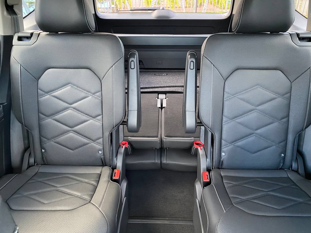 New 2026 Volkswagen Atlas SE FWD image 36