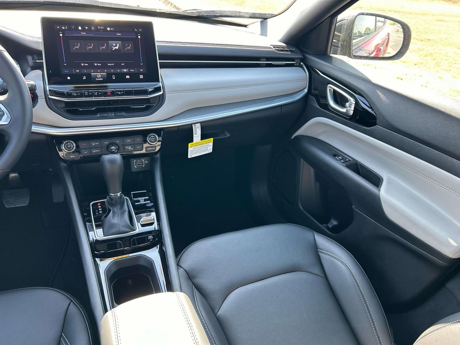 New 2026 Jeep Compass Limited AWD/4WD image 16
