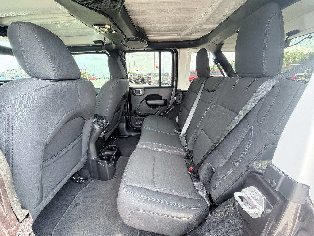 Used 2021 Jeep Wrangler Unlimited Sport AWD/4WD image 25