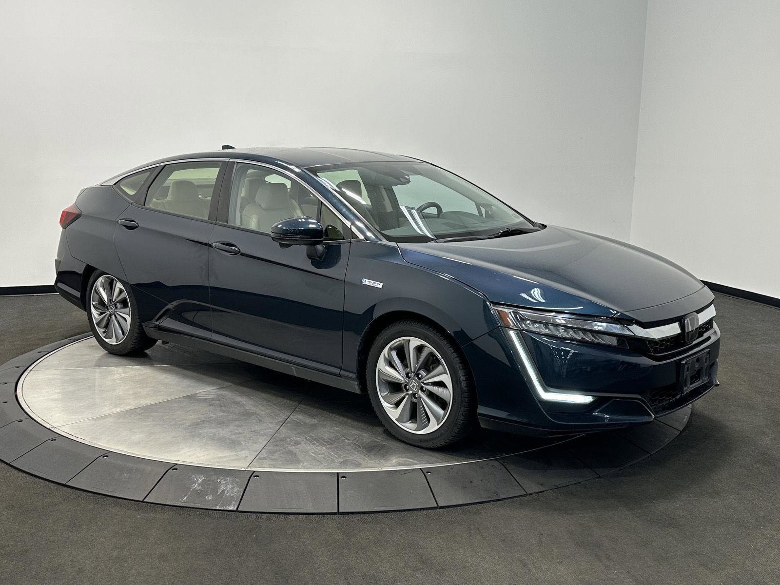 Used 2018 Honda Clarity Plug-In Hybrid image 2