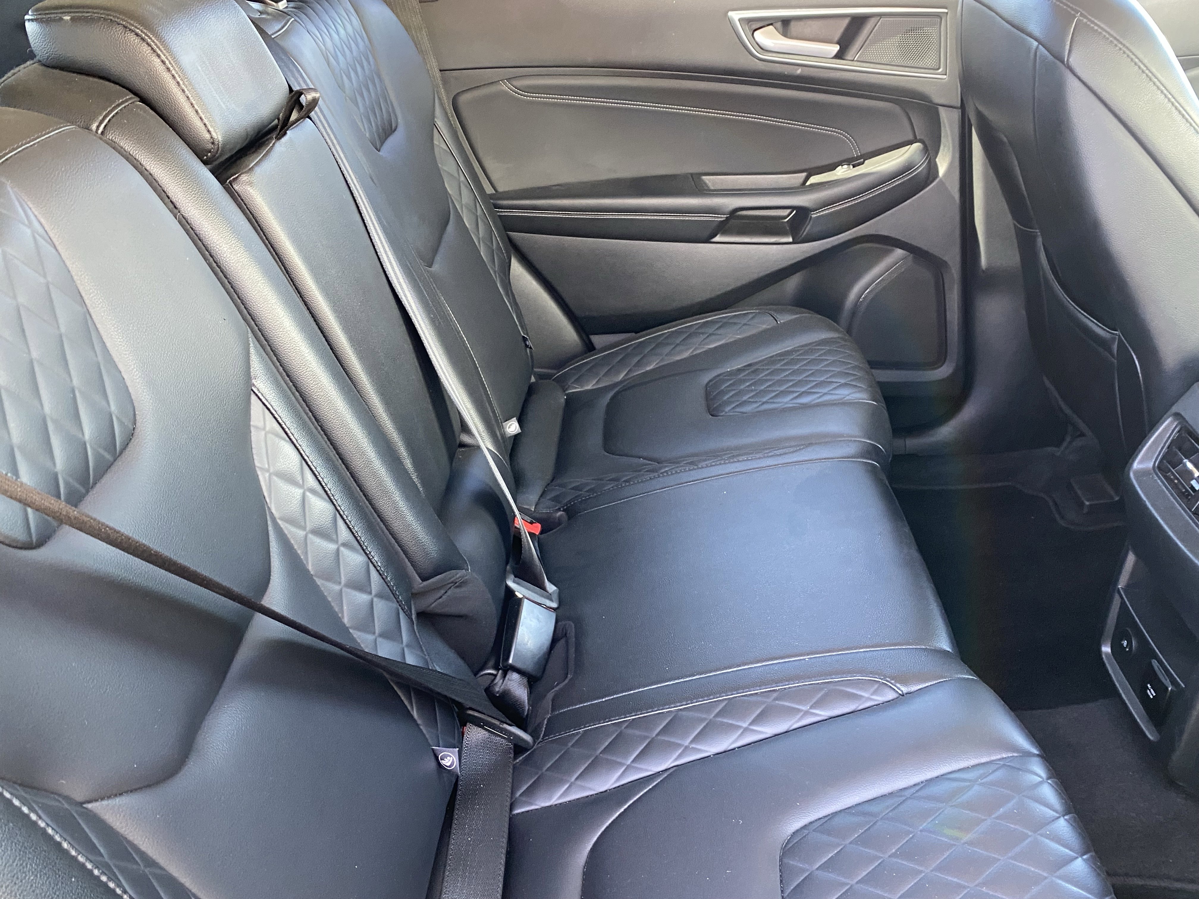 Used 2024 Ford Edge Titanium image 11