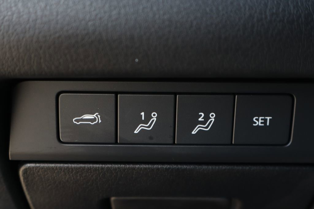 Used 2025 MAZDA CX-30 2.5 Turbo w/ Premium Package image 21