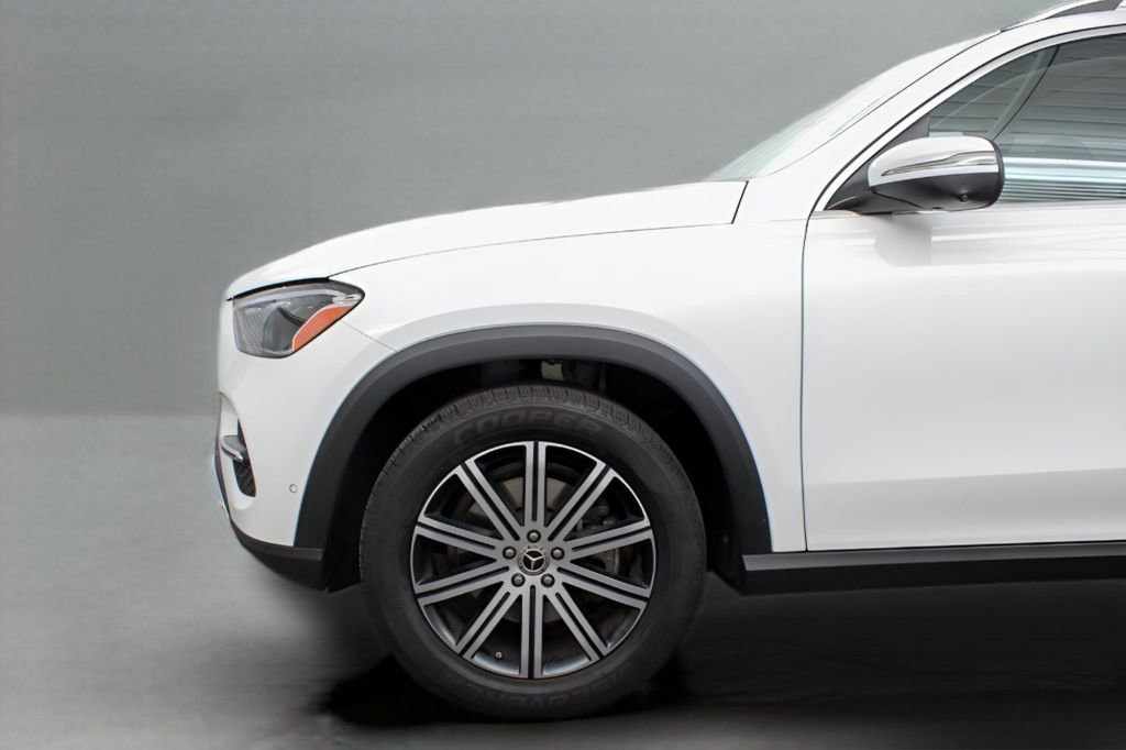 Used 2024 Mercedes-Benz GLE 350 4MATIC image 32