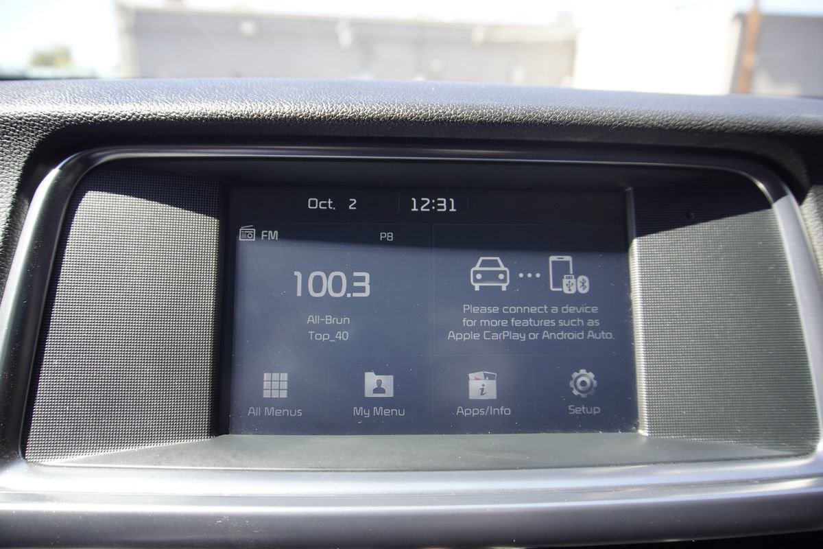 Used 2017 Kia Optima EX FWD image 19
