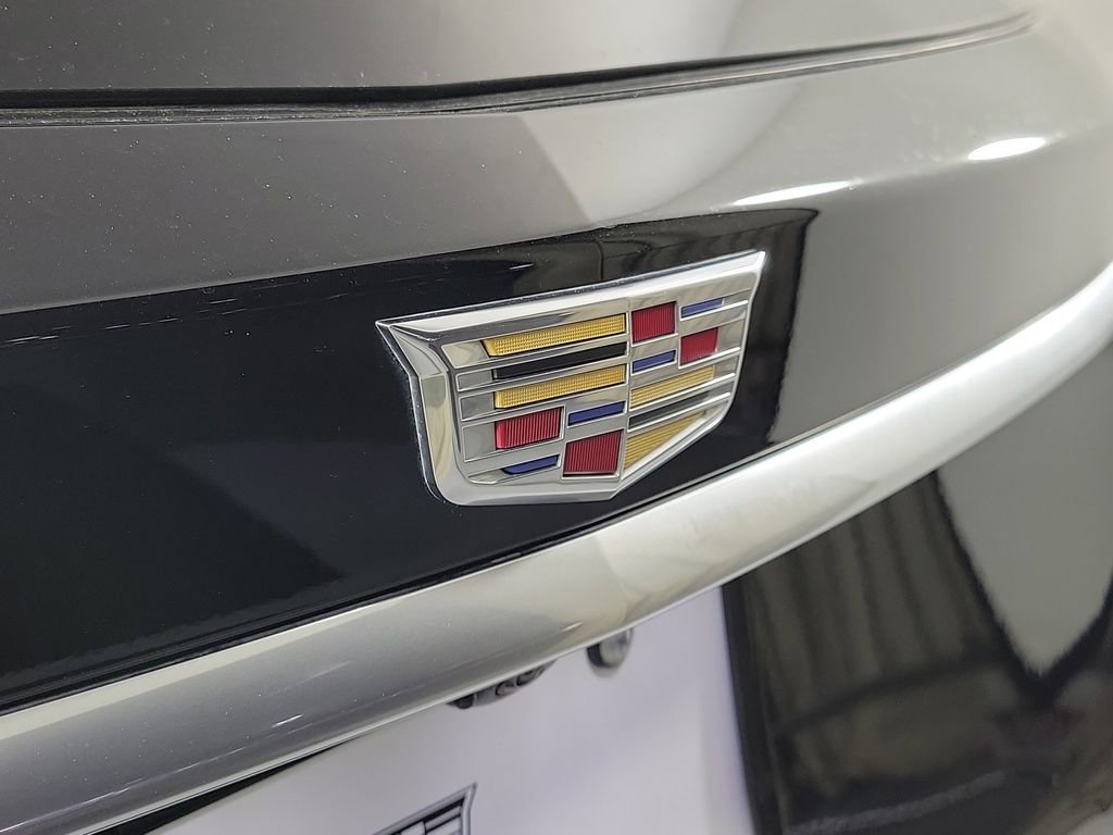 Used 2025 Cadillac XT6 Premium Luxury w/ Technology Package image 7