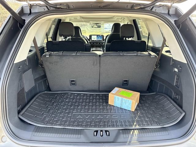 New 2026 Lincoln Aviator Reserve image 12