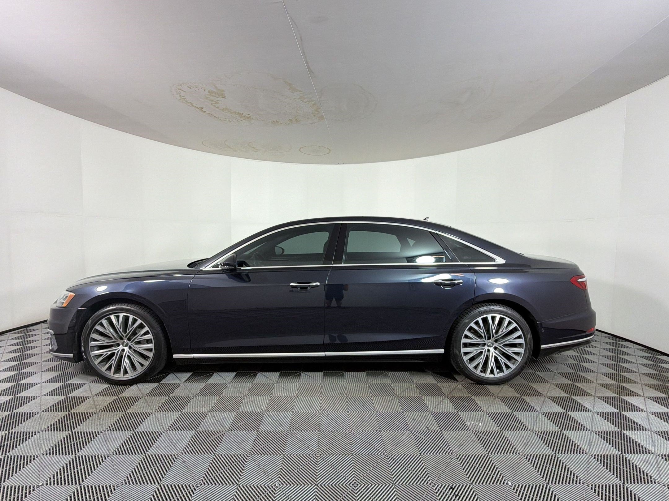 Used 2020 Audi A8 L 3.0T w/ Executive Package AWD/4WD image 2