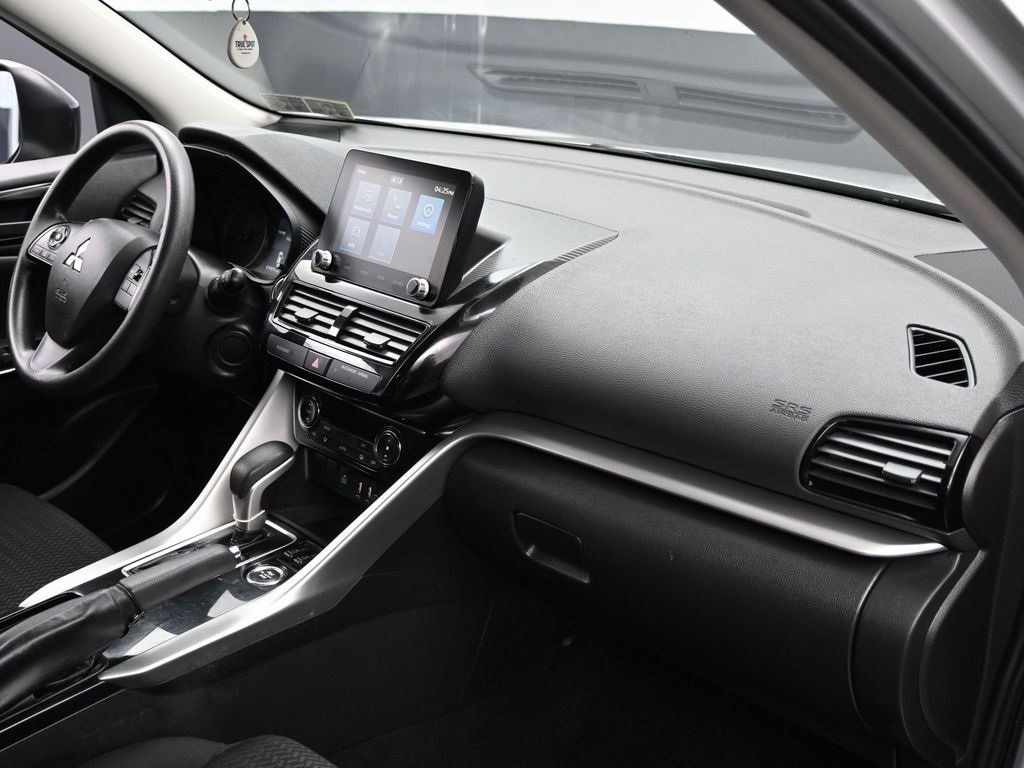Used 2025 Mitsubishi Eclipse Cross LE image 31