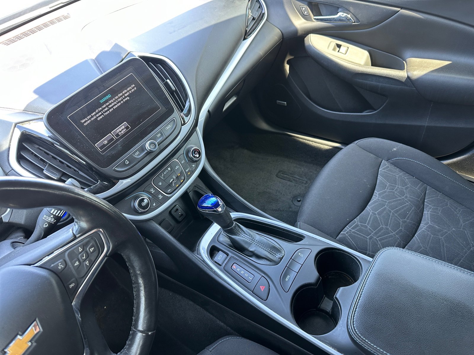 Used 2018 Chevrolet Volt LT w/ Comfort Package FWD image 29