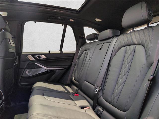 Used 2025 BMW X5 M60i AWD/4WD image 21