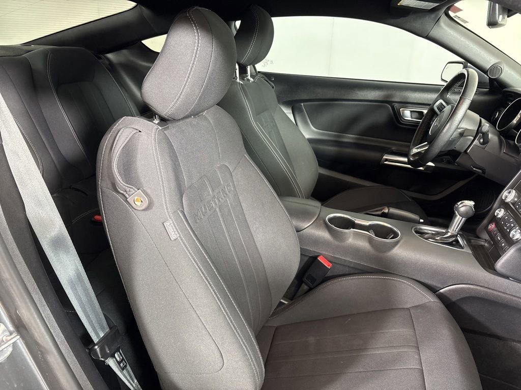 Used 2022 Ford Mustang Coupe image 16