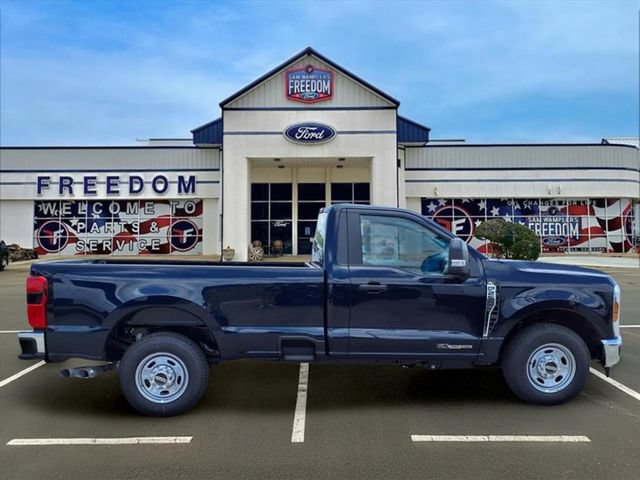 New 2025 Ford F250 XL w/ 360-Degree Camera Package RWD image 8