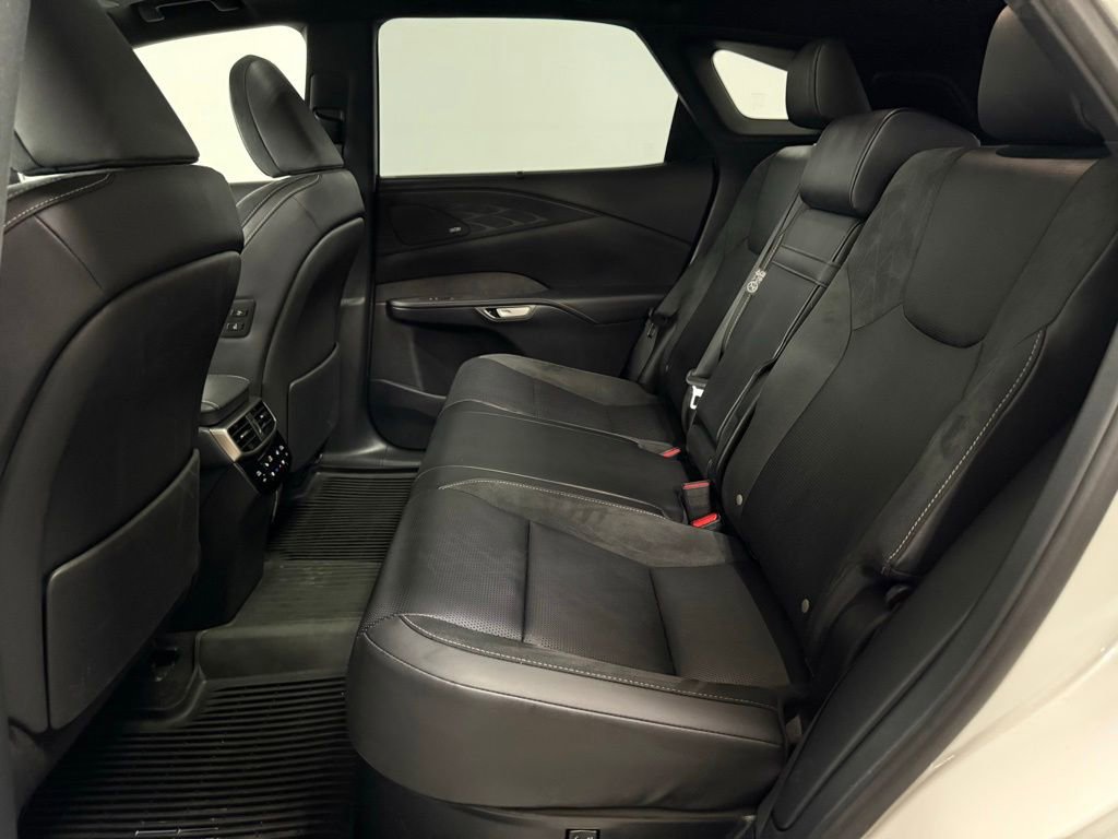 Used 2024 Lexus RX 450h AWD w/ Convenience Package image 17