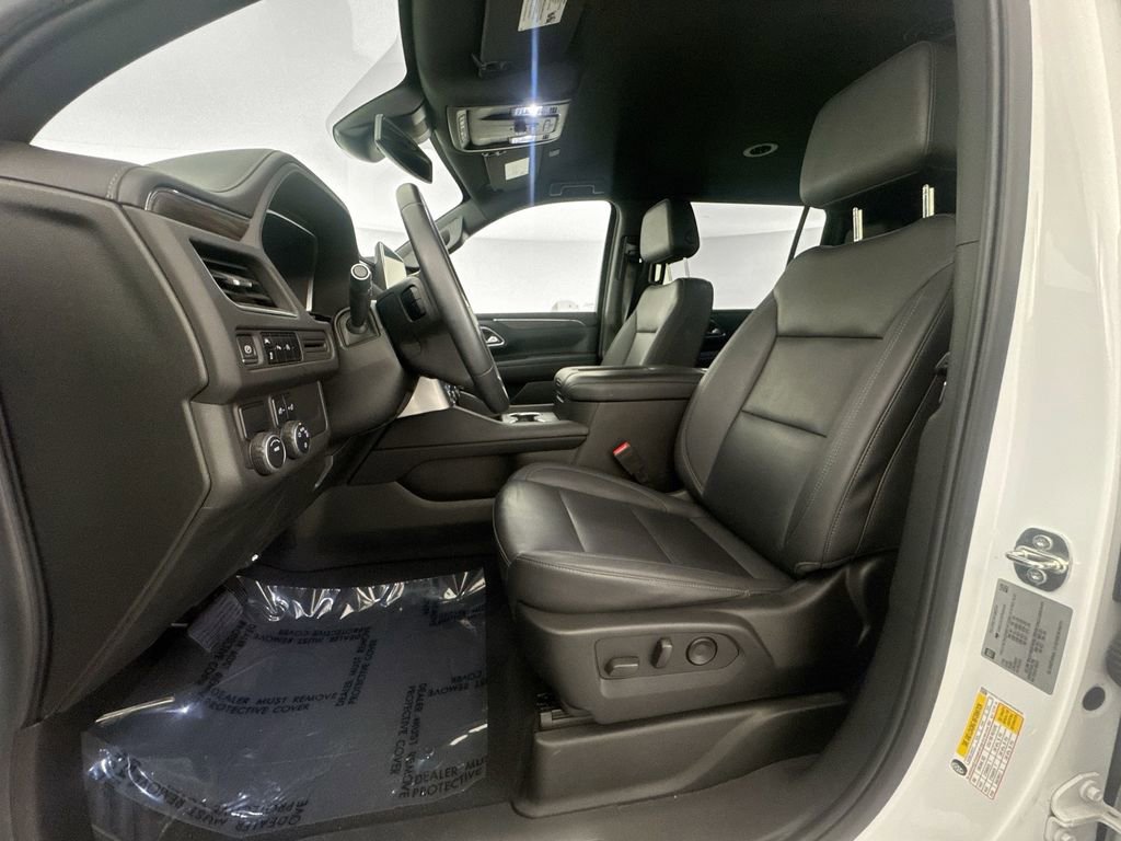 Used 2023 Chevrolet Suburban LT RWD image 20