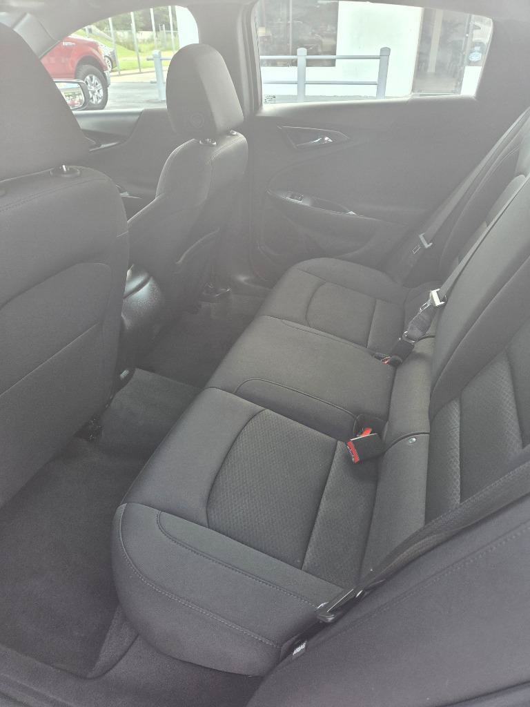 Used 2023 Chevrolet Malibu LS FWD image 10