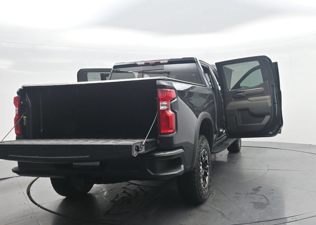 Used 2024 Chevrolet Silverado 1500 ZR2 w/ Technology Package AWD/4WD image 49