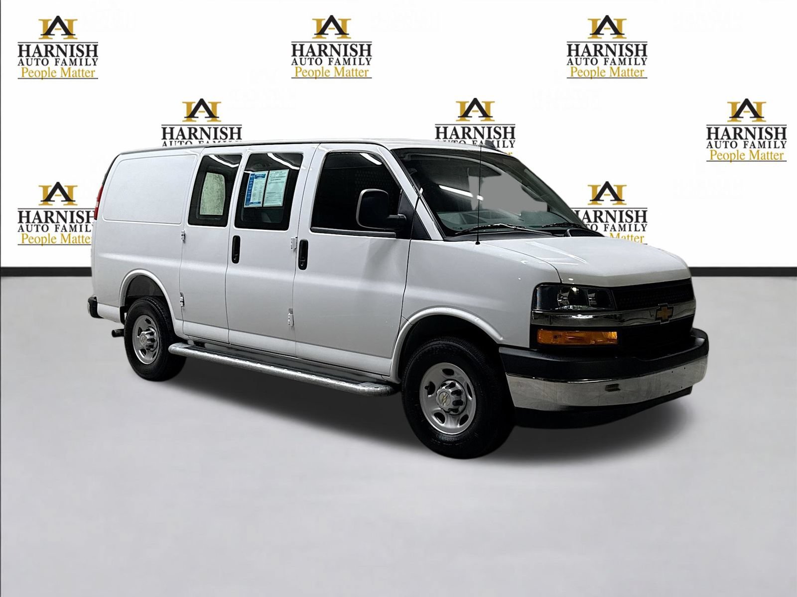 Used 2025 Chevrolet Express 2500 w/ Driver Convenience Package RWD image 3