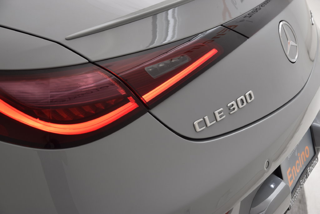 Used 2025 Mercedes-Benz CLE 300 4MATIC Cabriolet image 13