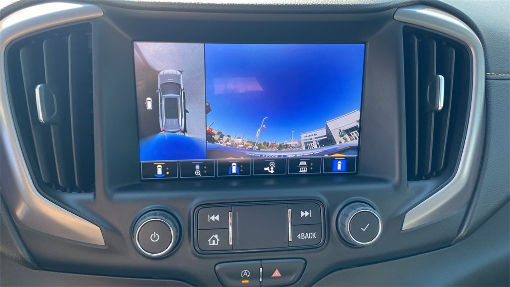 Used 2022 GMC Terrain AT4 image 24