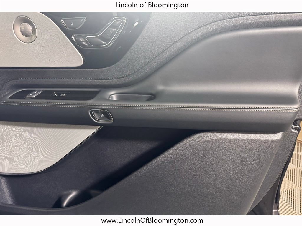 New 2026 Lincoln Aviator Reserve AWD/4WD image 19