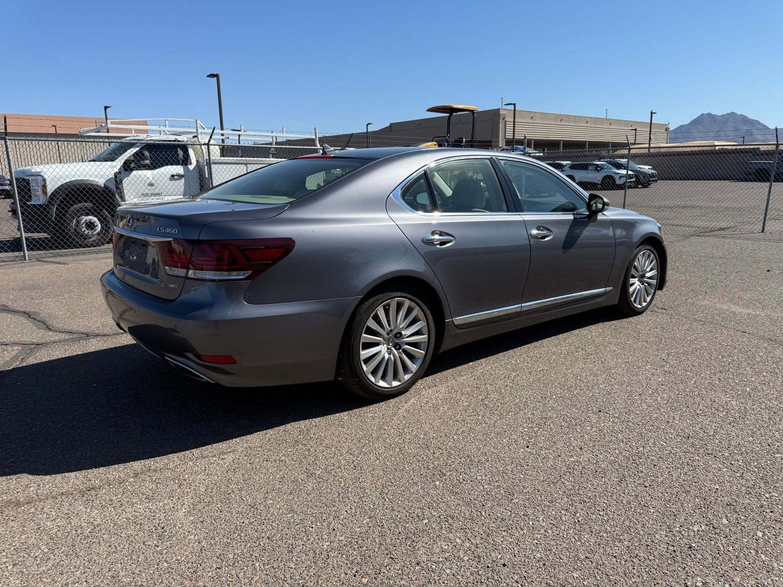 Used 2013 Lexus LS 460 AWD w/ Comfort Pkg image 5