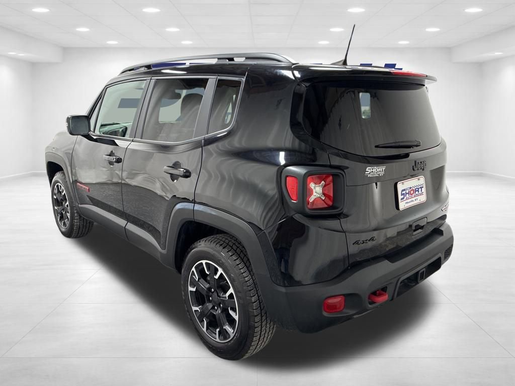 Used 2023 Jeep Renegade Trailhawk w/ Trailer Tow Group image 8