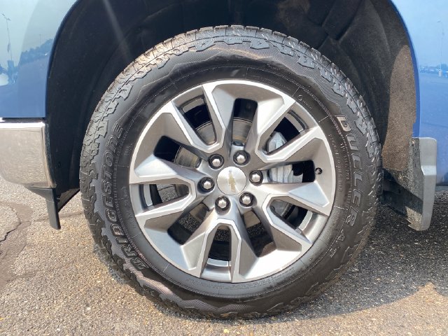 Certified 2024 Chevrolet Silverado 1500 LT AWD/4WD image 22