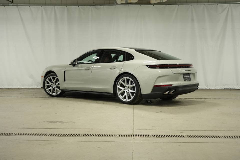 New 2026 Porsche Panamera 4 AWD/4WD image 3