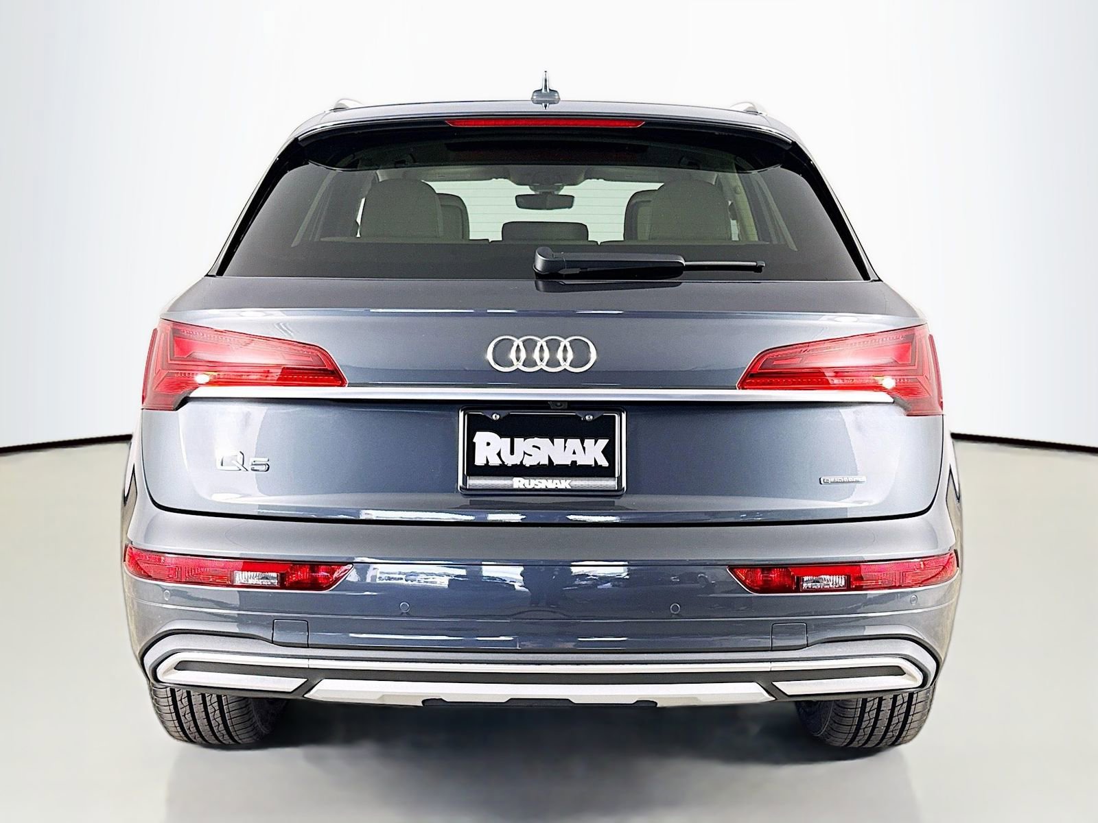 Used 2023 Audi Q5 2.0T Premium w/ Convenience Package image 6