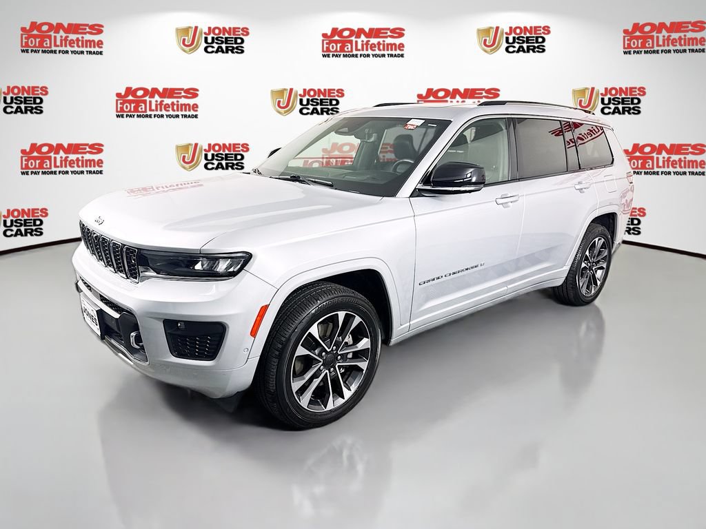 Used 2023 Jeep Grand Cherokee L Overland w/ Advanced Protech Group III AWD/4WD image 16