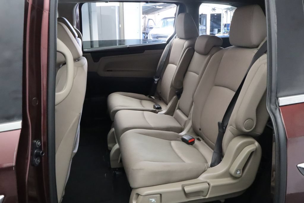 Used 2019 Honda Odyssey EX image 33