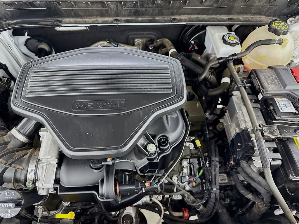 Used 2023 Chevrolet Blazer LT FWD image 39