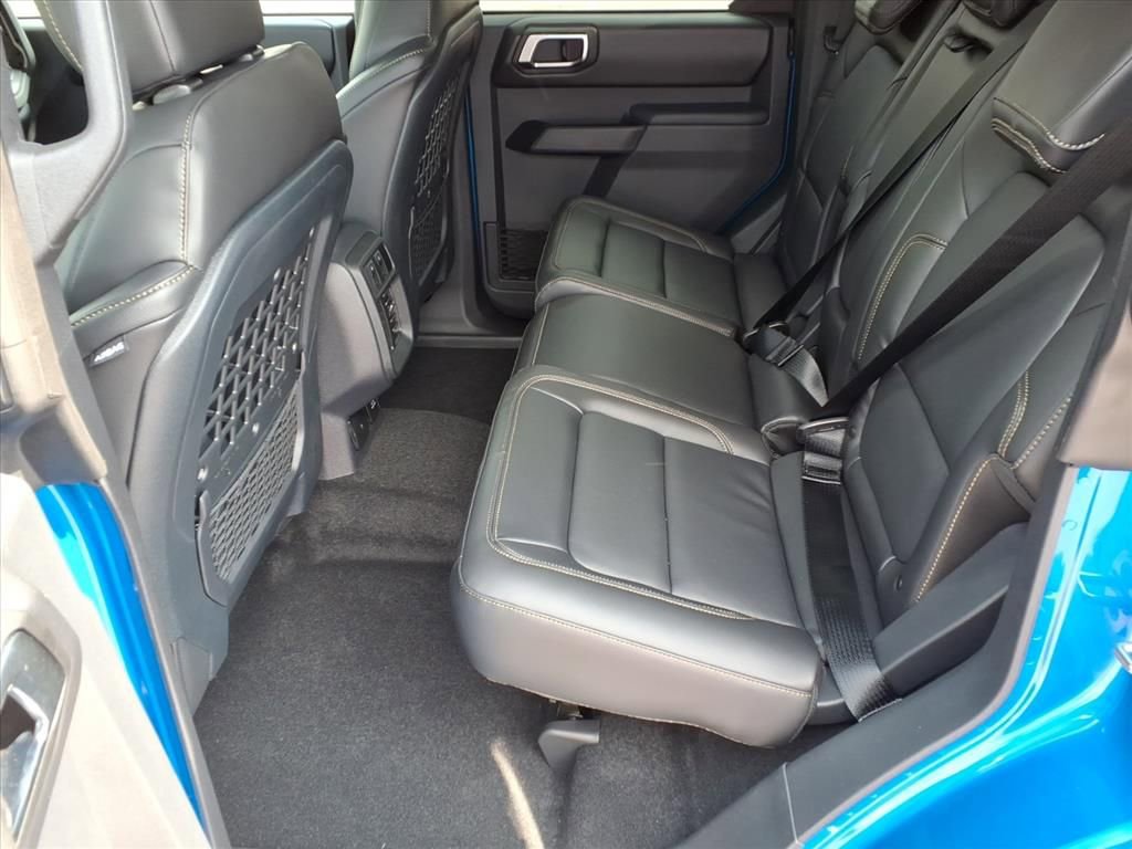 New 2025 Ford Bronco Badlands AWD/4WD image 8