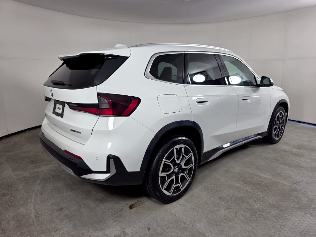 Used 2024 BMW X1 xDrive28i w/ Technology Package AWD/4WD image 4