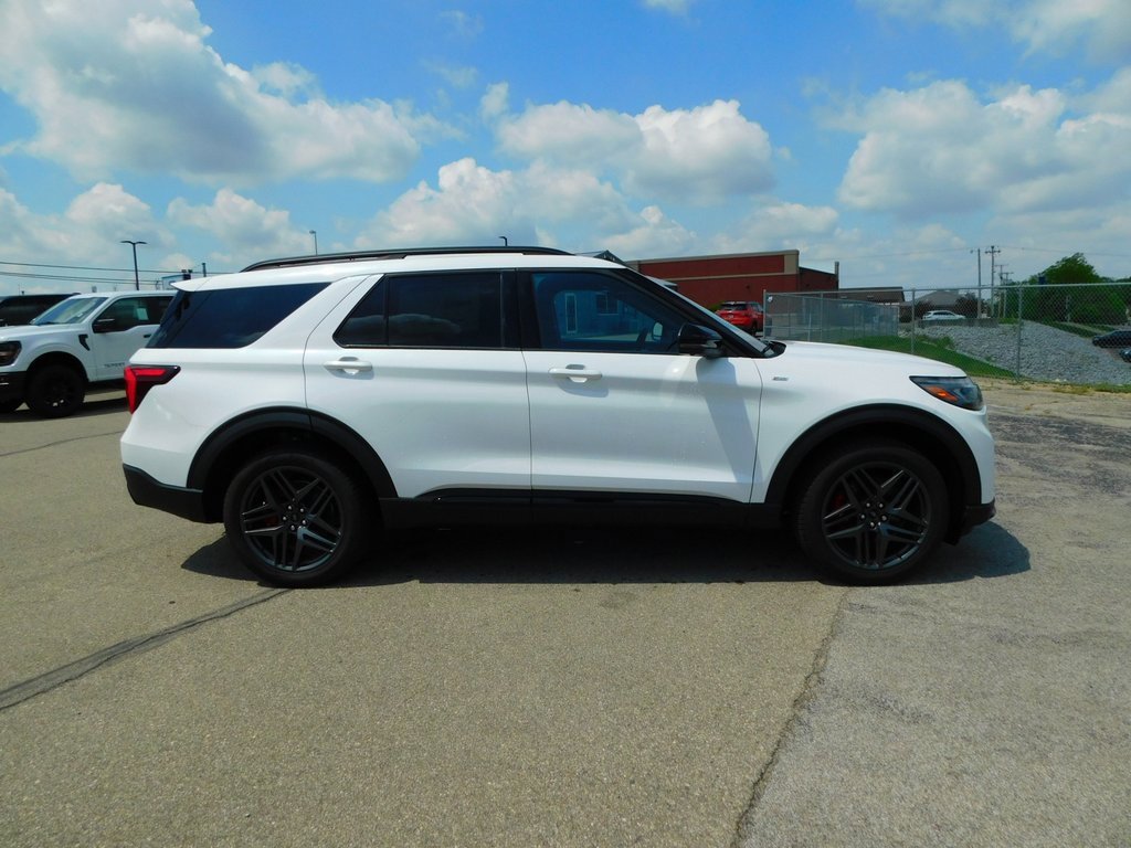 New 2025 Ford Explorer ST-Line w/ Premium Package image 2