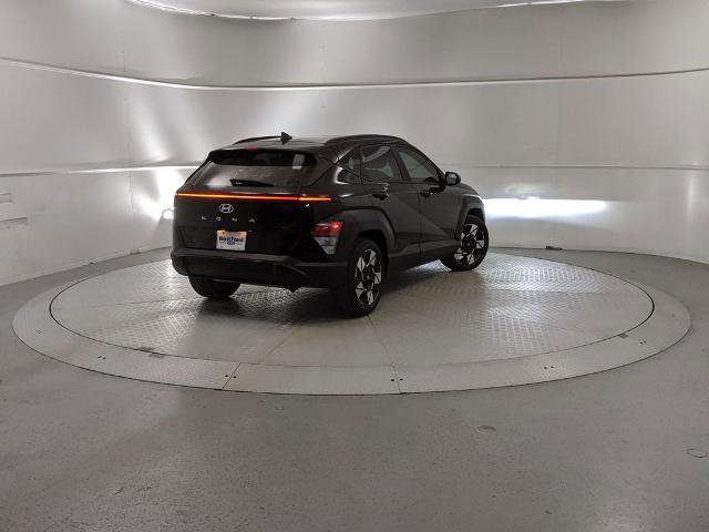 Used 2024 Hyundai Kona SEL image 3