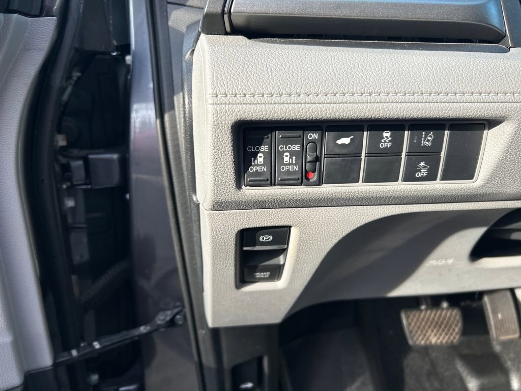 Used 2018 Honda Odyssey EX-L image 14