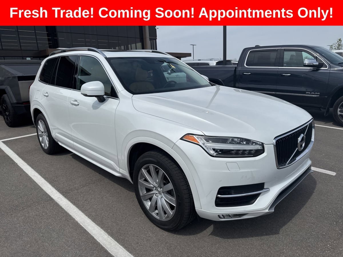 Used 2016 Volvo XC90 T6 Momentum w/ Momentum Plus Package AWD/4WD image 1