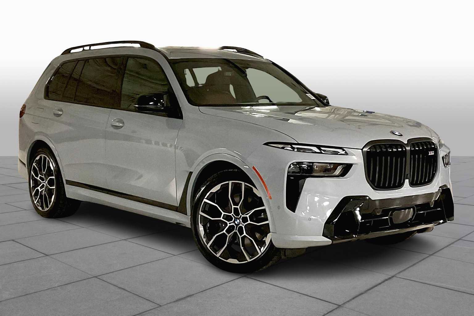 New 2026 BMW X7 M60i image 2