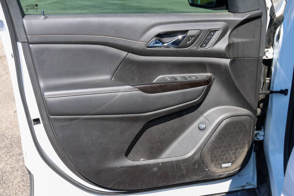 Used 2023 GMC Acadia AT4 w/ Technology Package image 9