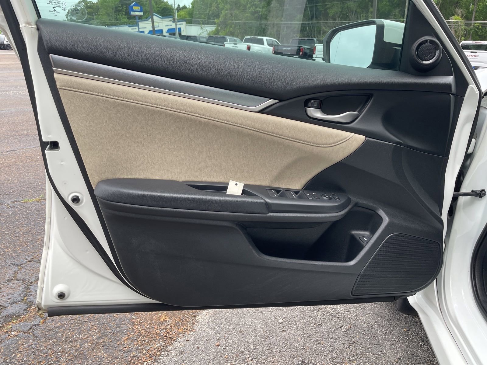 Used 2016 Honda Civic EX-L image 12