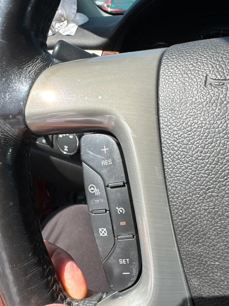 Used 2012 Chevrolet Avalanche LTZ AWD/4WD image 12
