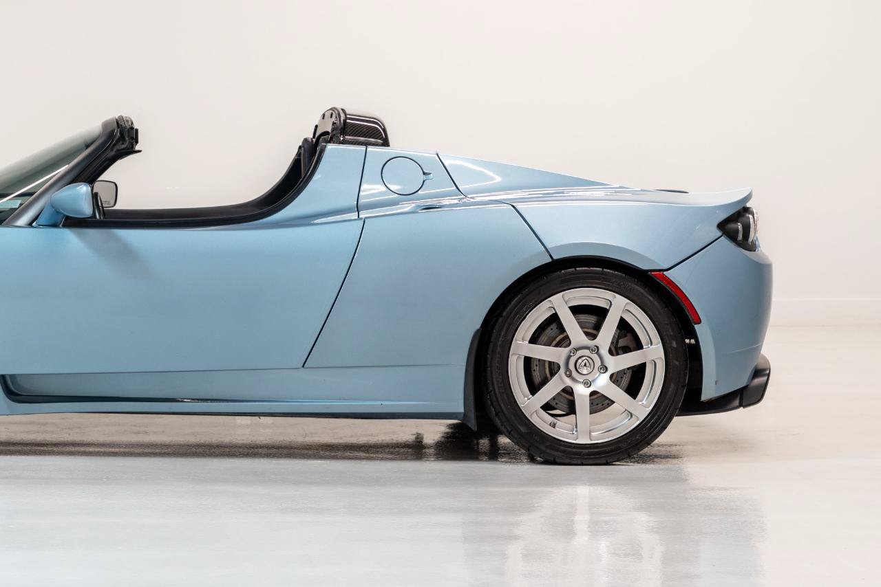 Used 2008 Tesla Roadster RWD image 24