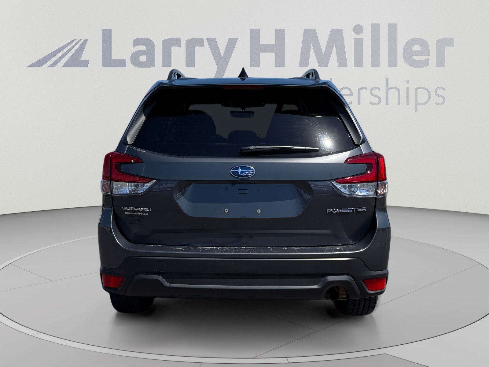 Used 2024 Subaru Forester Premium AWD/4WD image 4