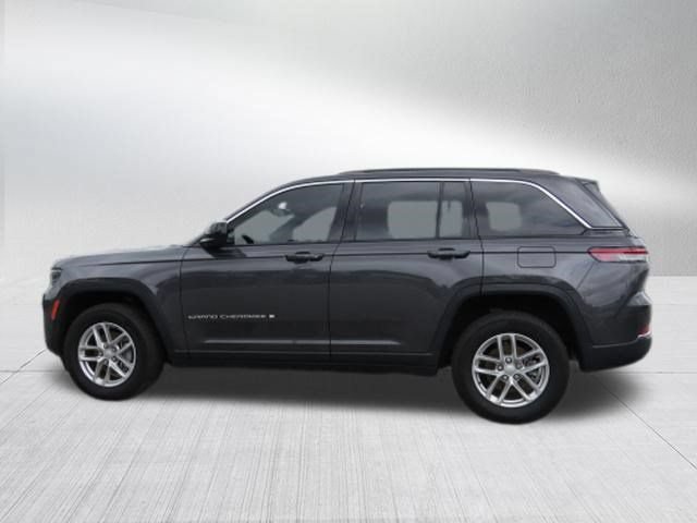 Certified 2024 Jeep Grand Cherokee Laredo X RWD image 7