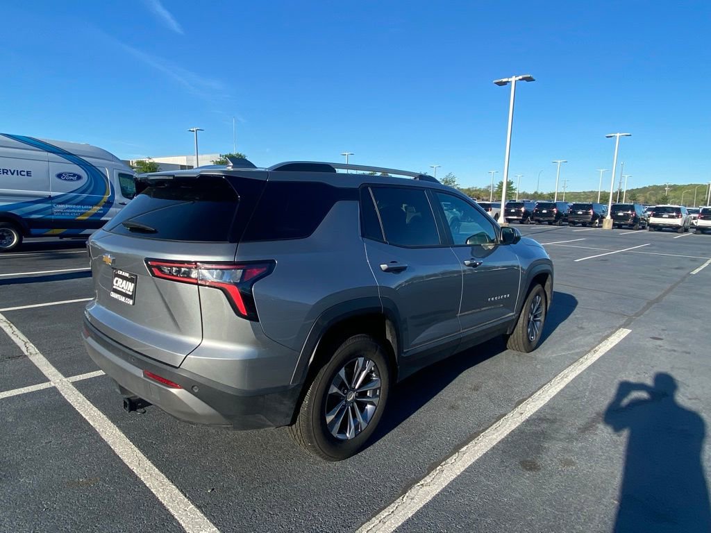 Used 2025 Chevrolet Equinox LT w/ Convenience Package II image 7