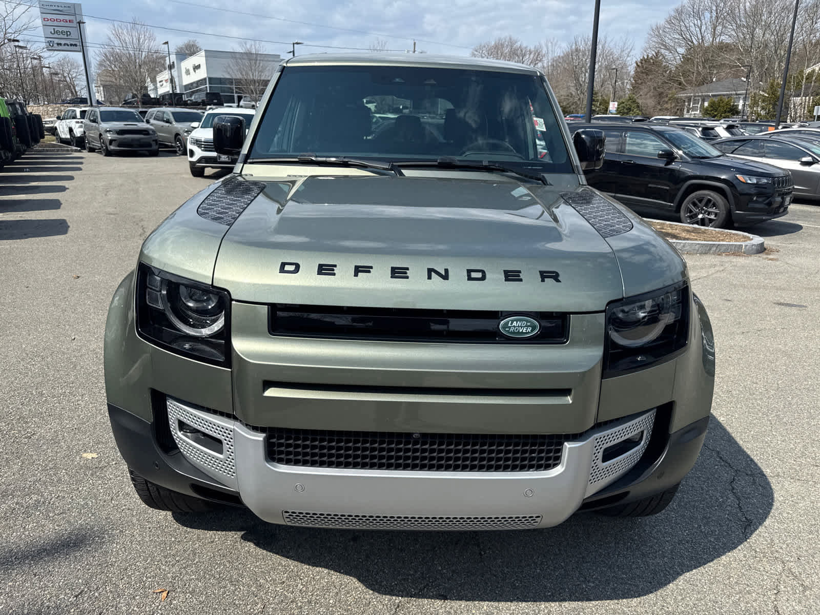 Used 2025 Land Rover Defender 110 S image 9